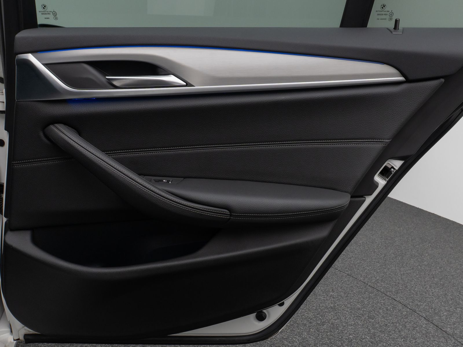 Fahrzeugabbildung BMW 520d Sport Line Kamera Panorama AHK HiFi Alarm