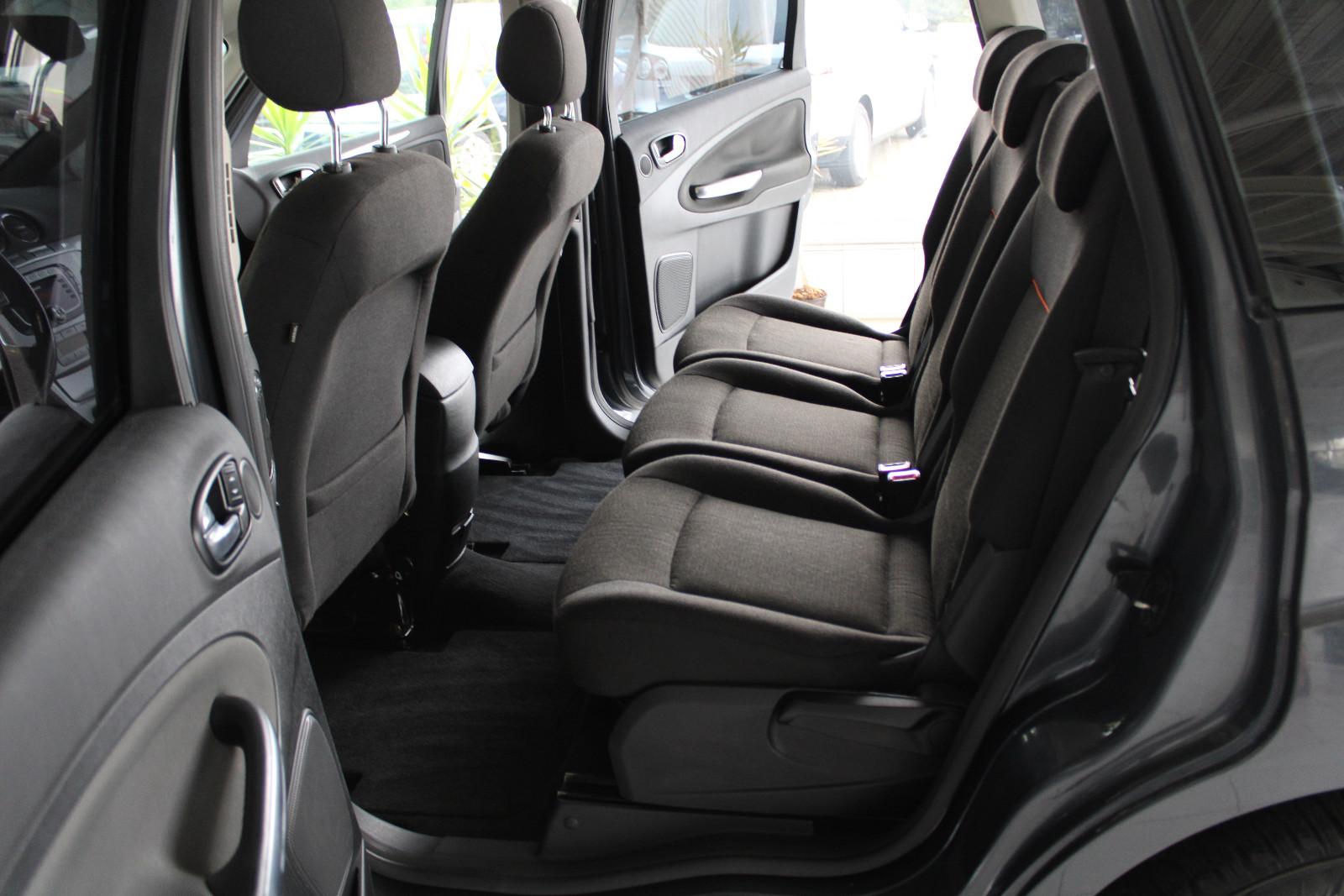 Ford S-MAX 2008 — photo 10