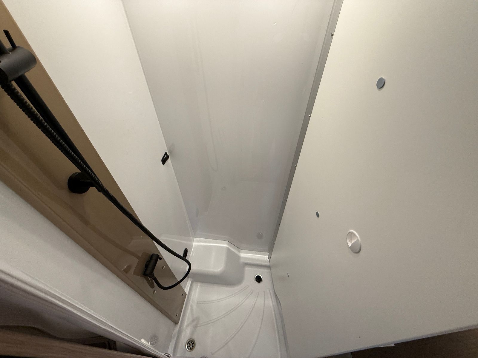 Fahrzeugabbildung Bürstner Lyseo Time Skyline 690G - Sie sparen 12.899€