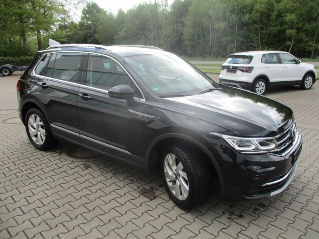 Volkswagen Tiguan Elegance4Motion AHK LED Assistenten Navi