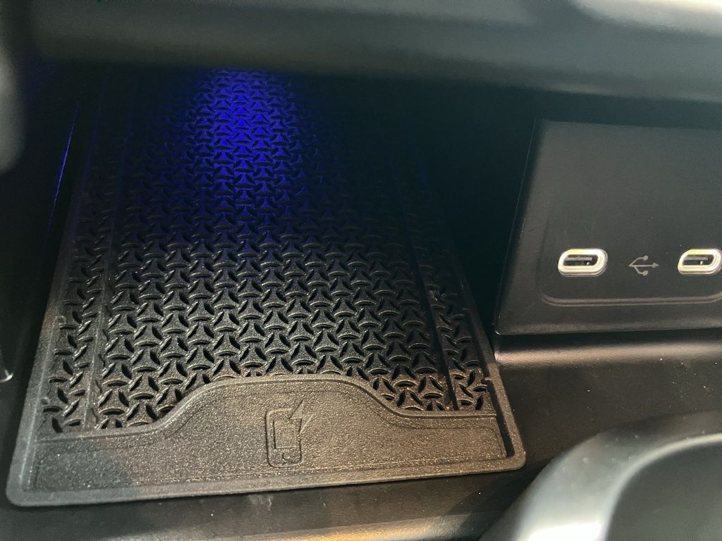 Fahrzeugabbildung Mercedes-Benz C 220 d T AHK*Navi*Fernlichtass.*KeyLess*LED*PDC