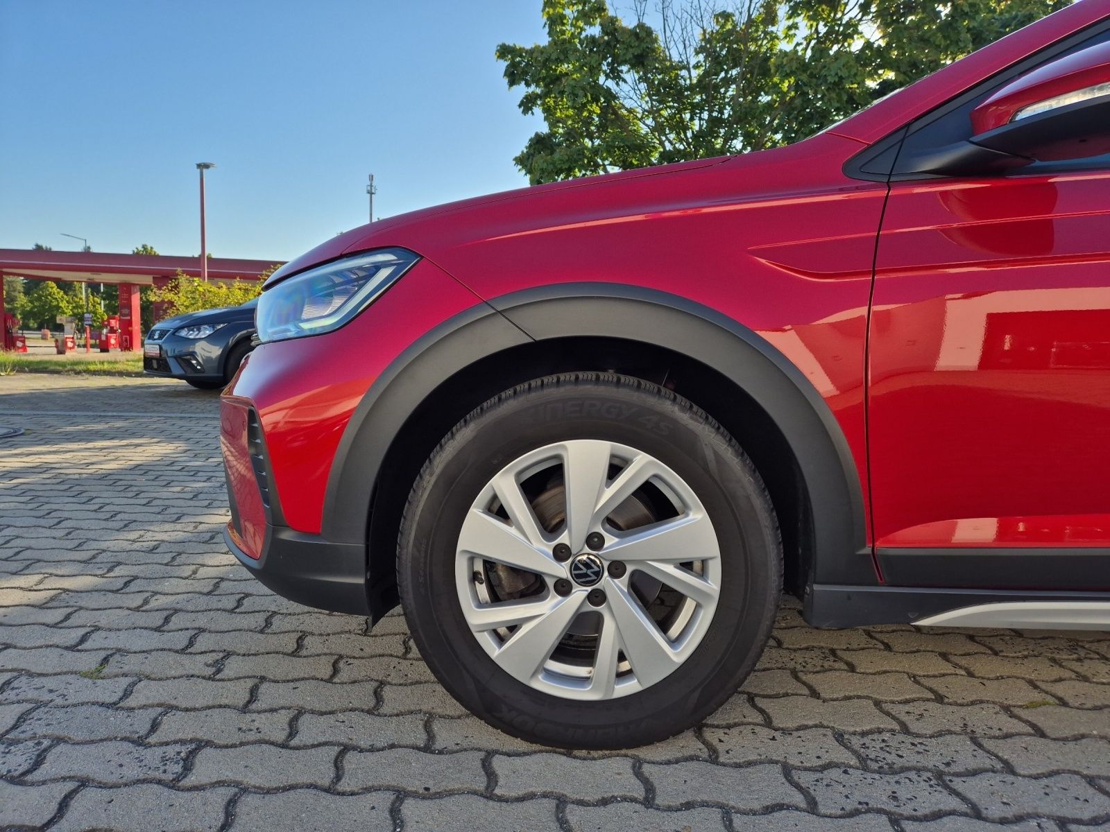 Fahrzeugabbildung Volkswagen Taigo TSI Life LED AID ACC RFK SH LM