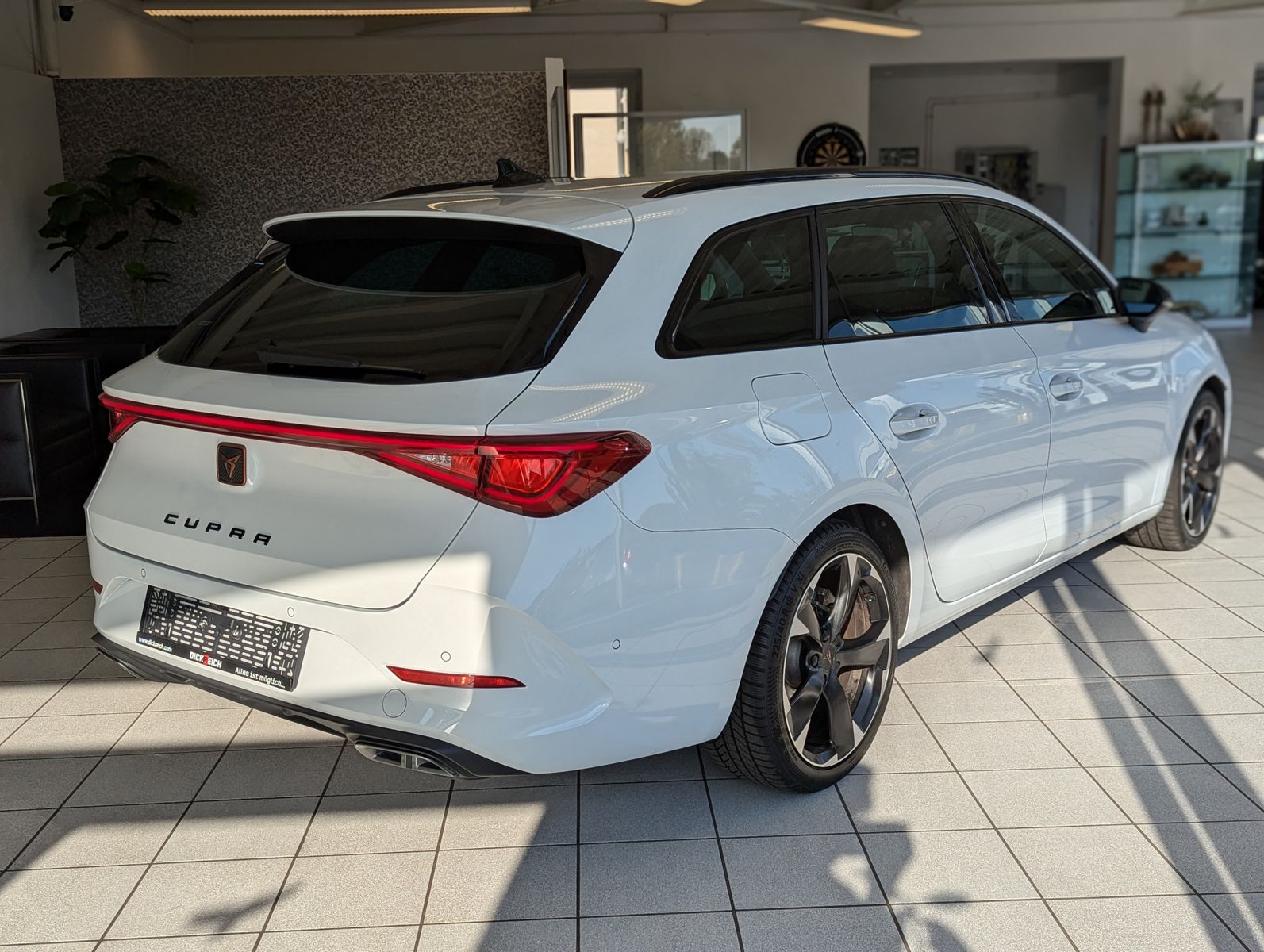 CUPRA Leon 1.5eTSI DSG Matrix Cam Vision+ Full Link - Image 7