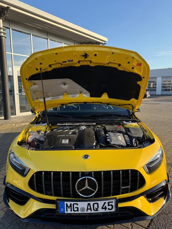 Mercedes-Benz A 45 AMG