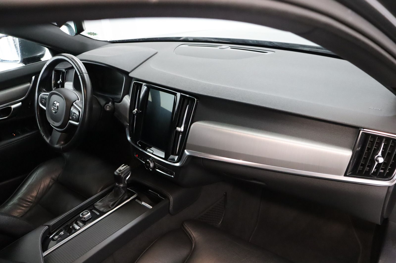 Fahrzeugabbildung Volvo V90 Kombi * HUD * Keyless * Limited Edition Mome