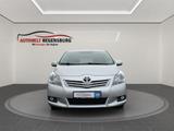 Toyota Verso Travel 1.8 NAVI RFK KLIMA 1H ALU BC TEMPO - silberne Toyota Verso