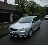 Seat Toledo 1.2 TSI Tüv Neu - silberne Seat Toledo