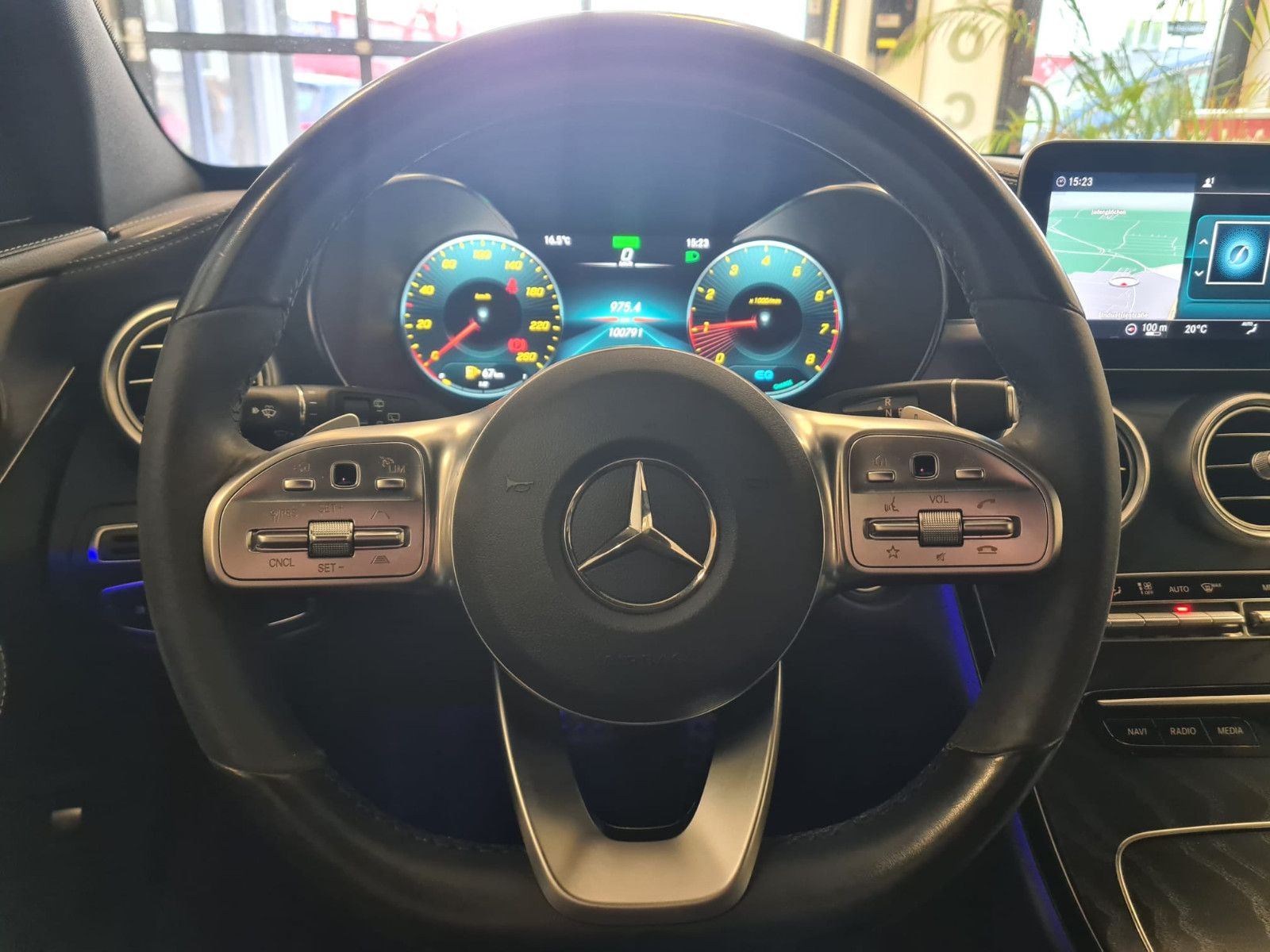 Fahrzeugabbildung Mercedes-Benz C 200 NIGHT EDITION / KAMERA / GEPFLEGT