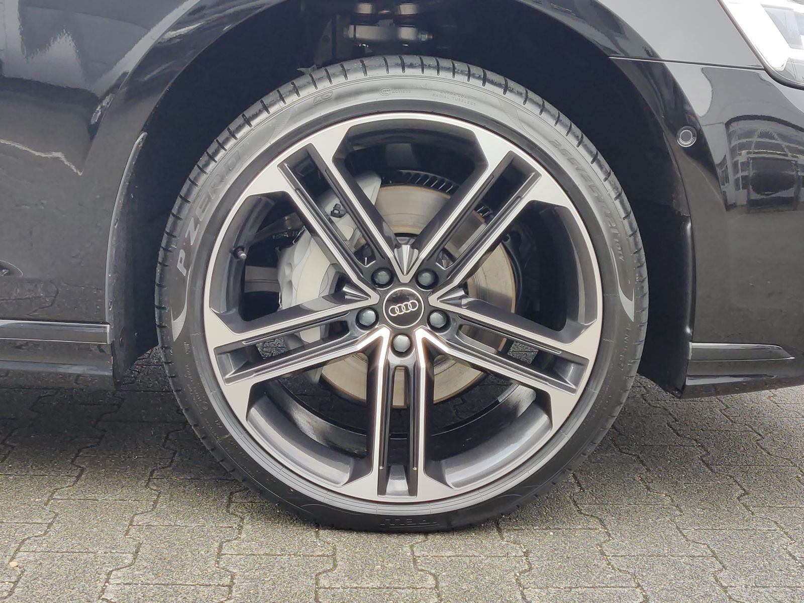 Audi A8 - Bild 7