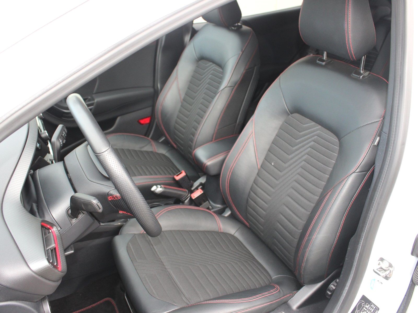 Fahrzeugabbildung Ford Puma Hybrid ST-Line X Start/Stopp
