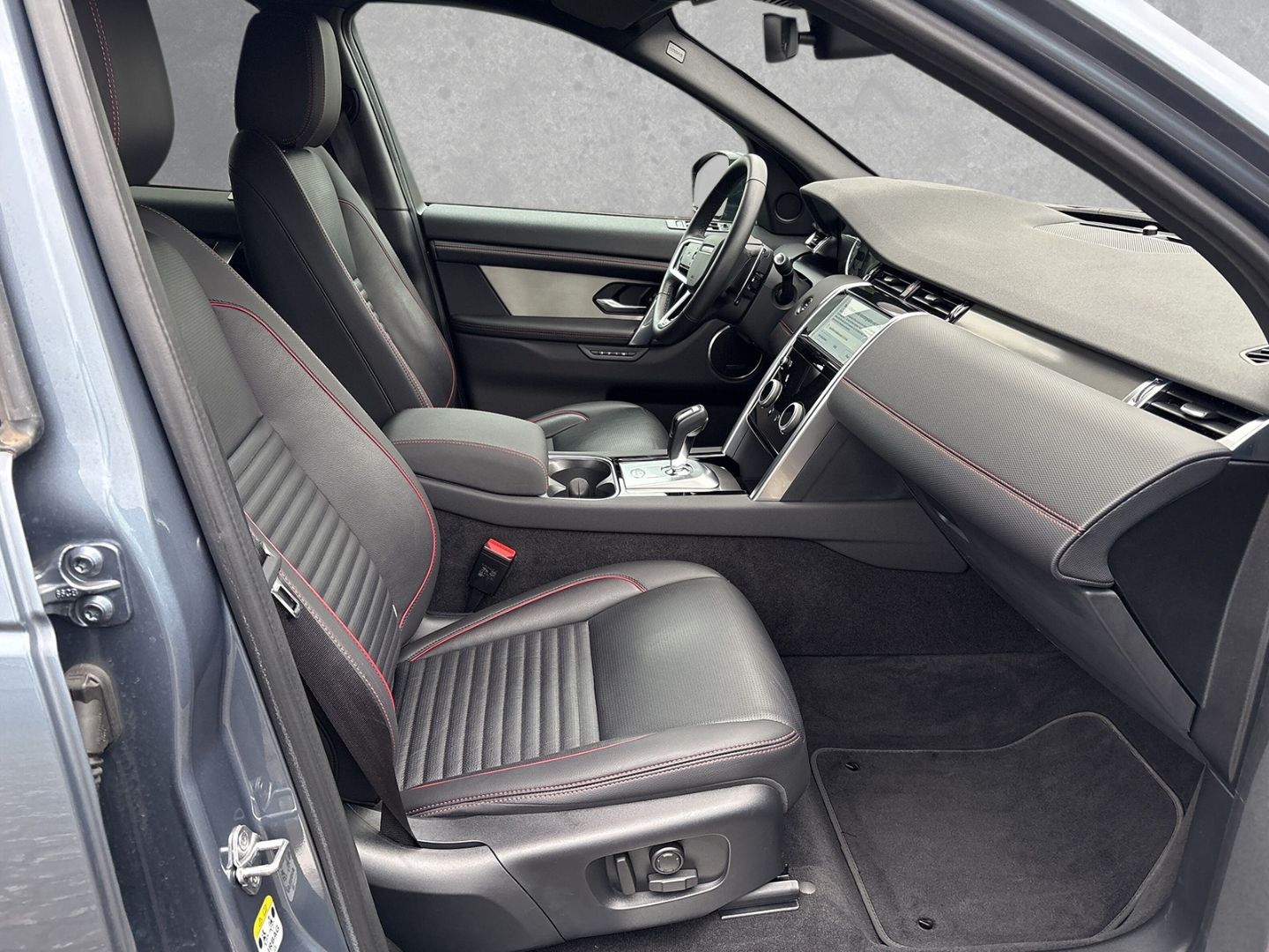 Land Rover Discovery Sport D165 R-Dynamic SE *WinterP*Matri imagem 3