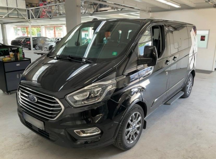 Ford Tourneo Custom Titanium X L1 8-Sitzer