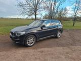 BMW X3 30d Reihensechszylinder | 8-fach bereift  - BMW: Reihe