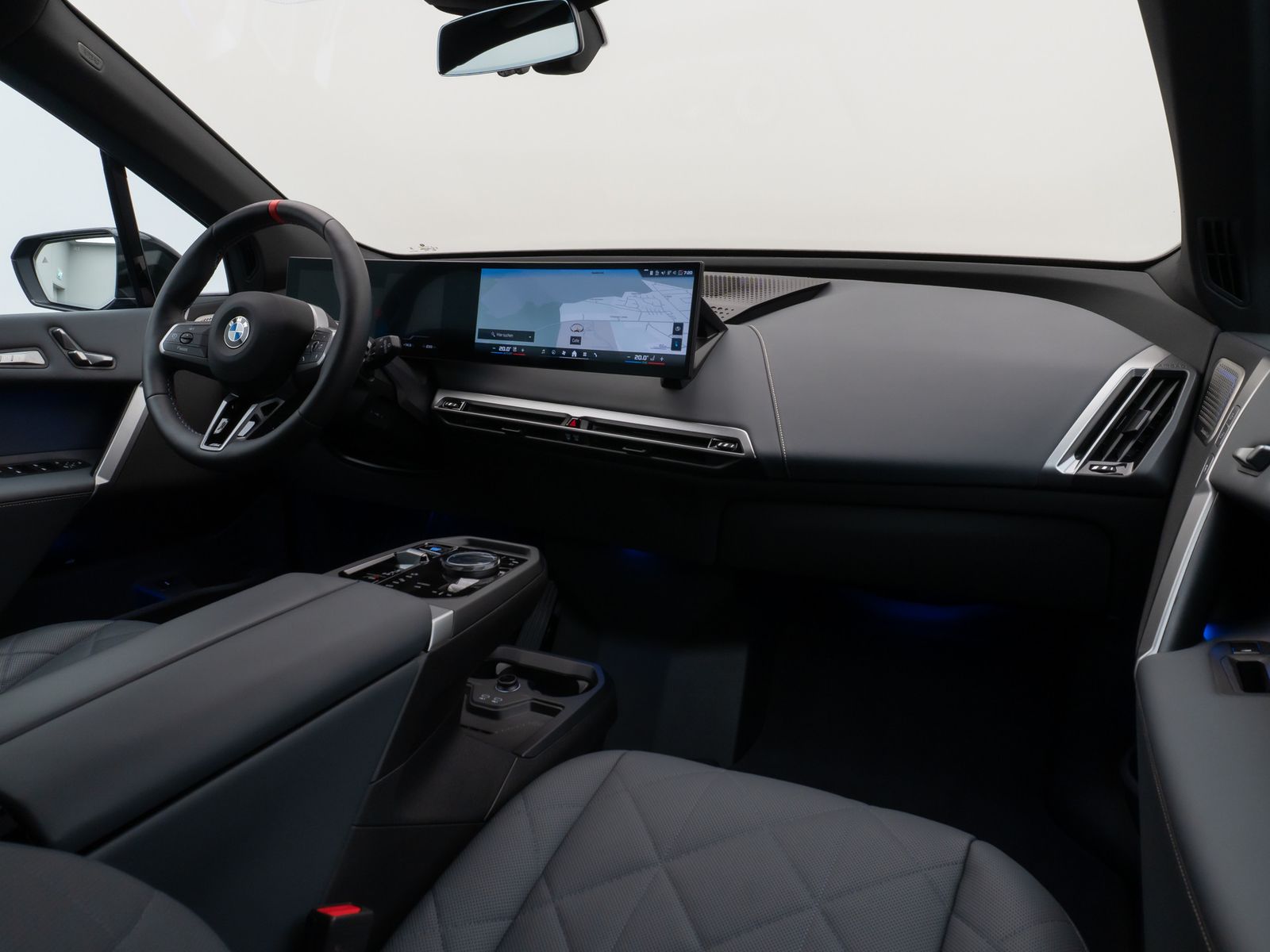 Fahrzeugabbildung BMW iX M60 Panorama 360°Laser B&W SoftCl Massage 22"