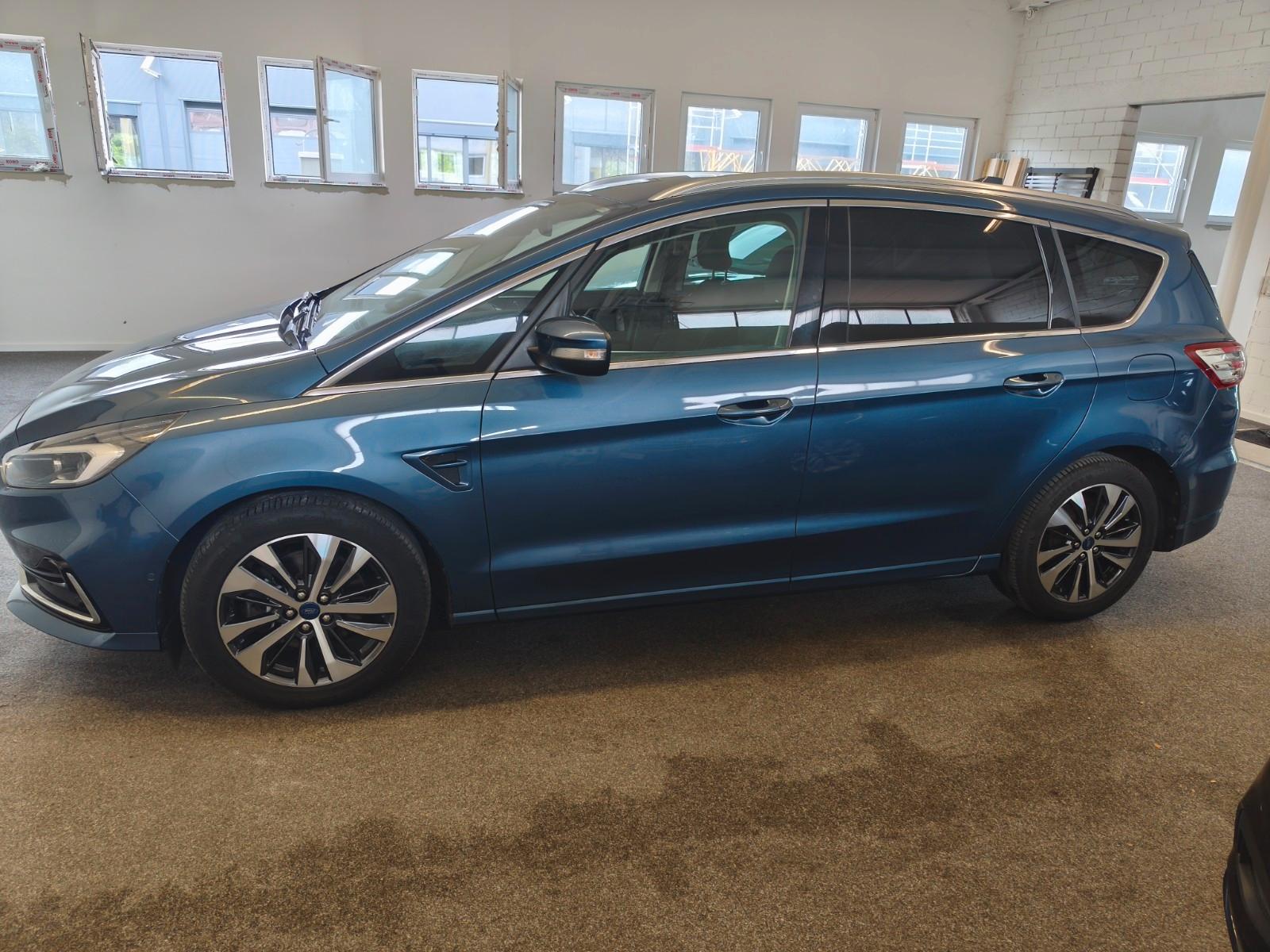 Ford S-Max Titanium Automatik LED
