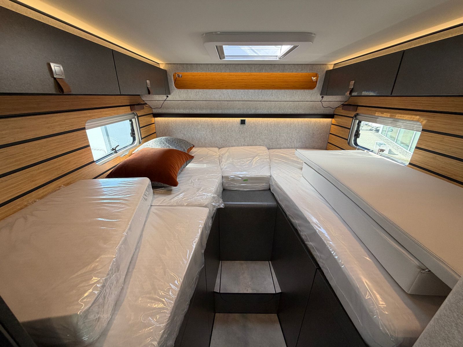 Fahrzeugabbildung HYMER / ERIBA / HYMERCAR ML-T 570 - Crossover - Modell 2027