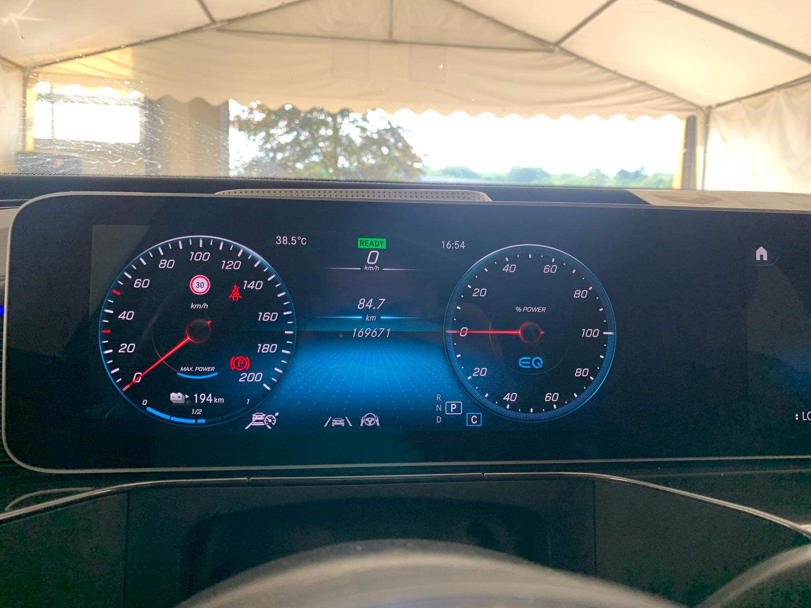 Mercedes-Benz EQC 400 4M AMGLine|Multibeam|FahrP|360°|HUD|Keyl