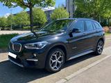 BMW X1 xDrive20d / HUD / Leder / RFK / Dachh. anthr.