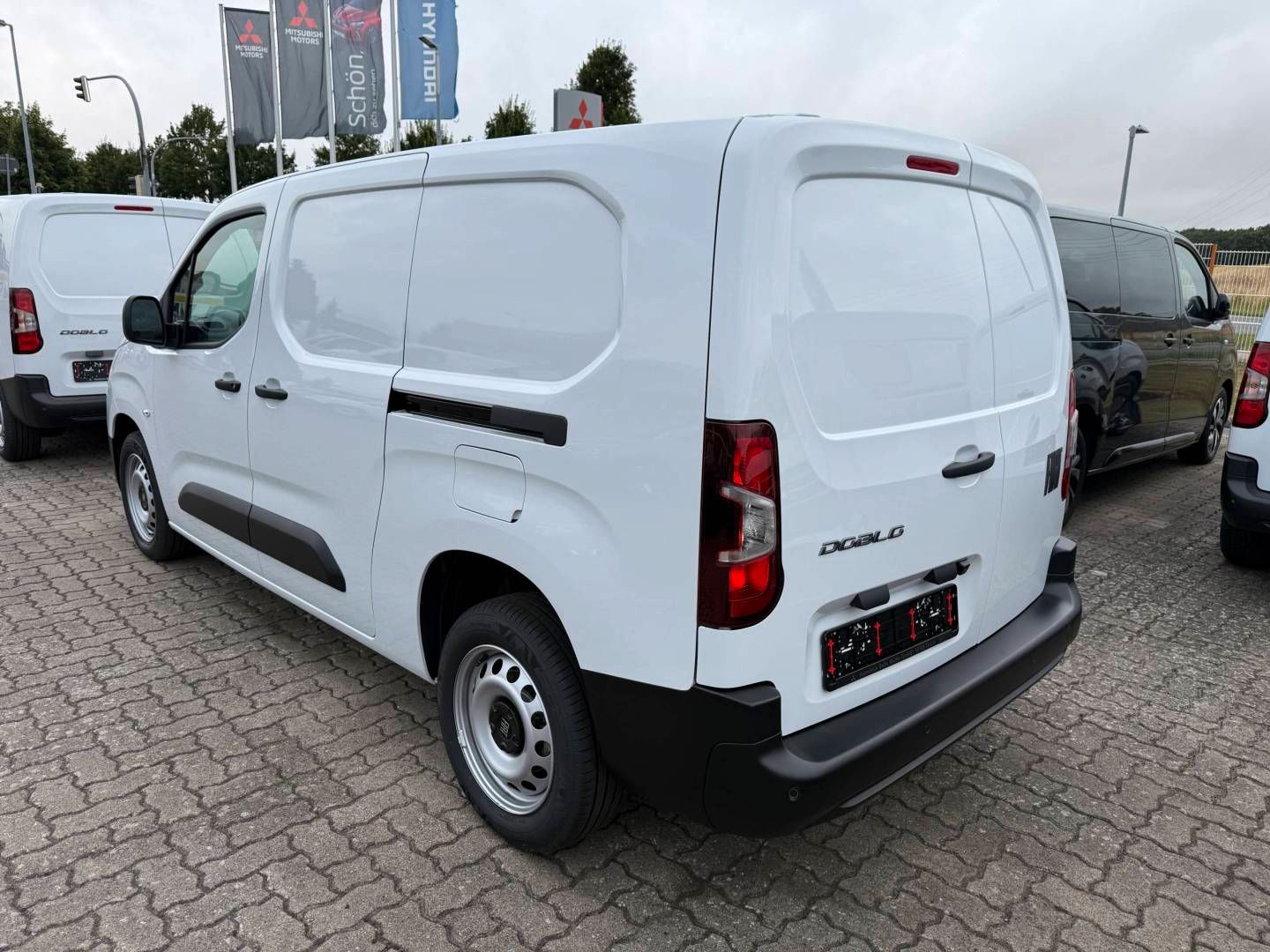 Fahrzeugabbildung Fiat Doblo XL