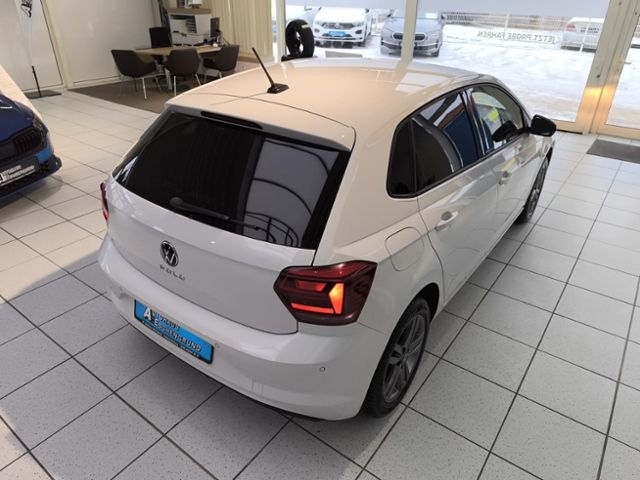 Fahrzeugabbildung Volkswagen Polo 1.0 TSI United NAVI SITZH KAM APP ALLWET