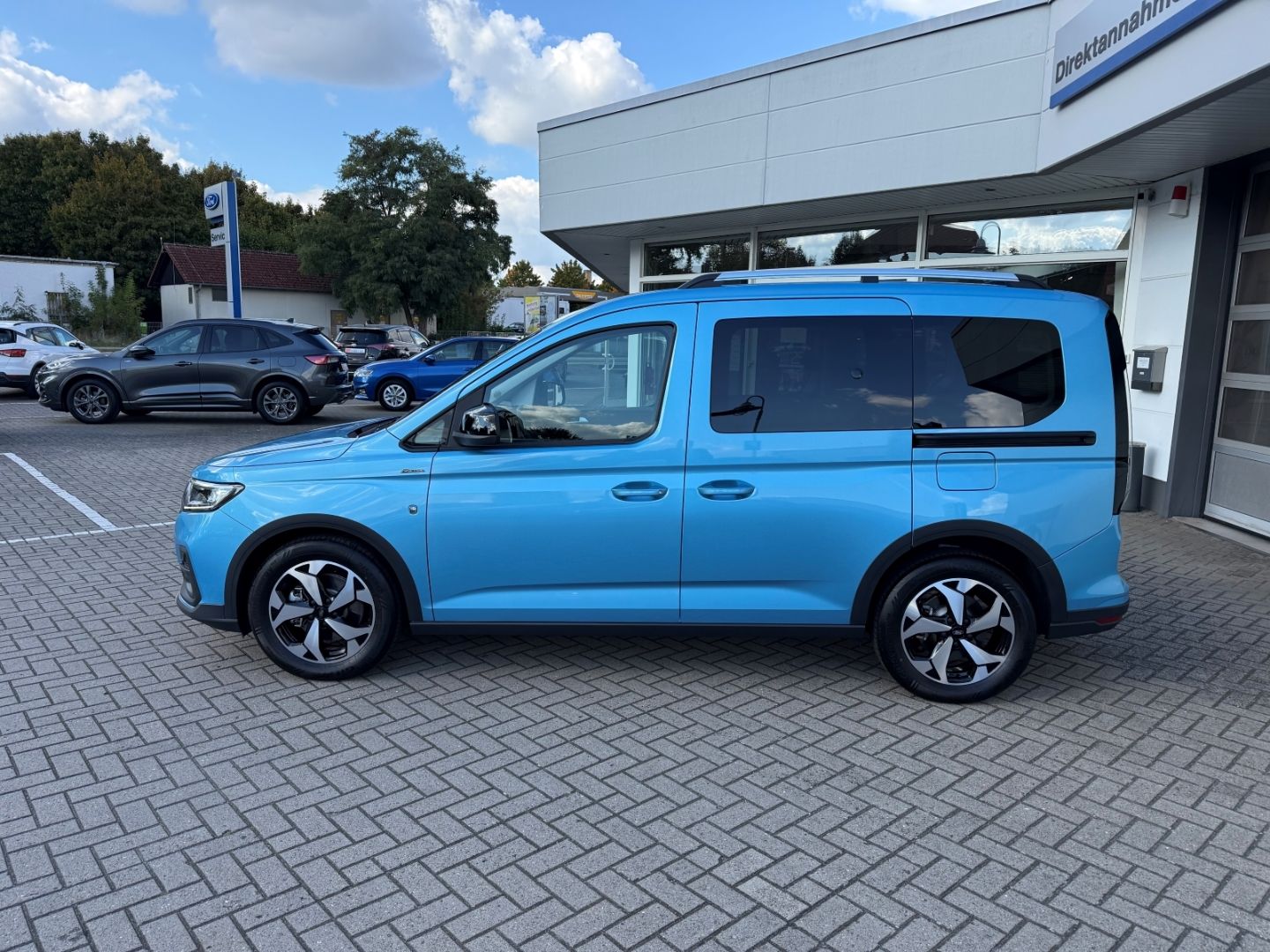 FORD Tourneo Connect 2.0 EcoBlue EU6d Active 7-Sitzer - Image 3