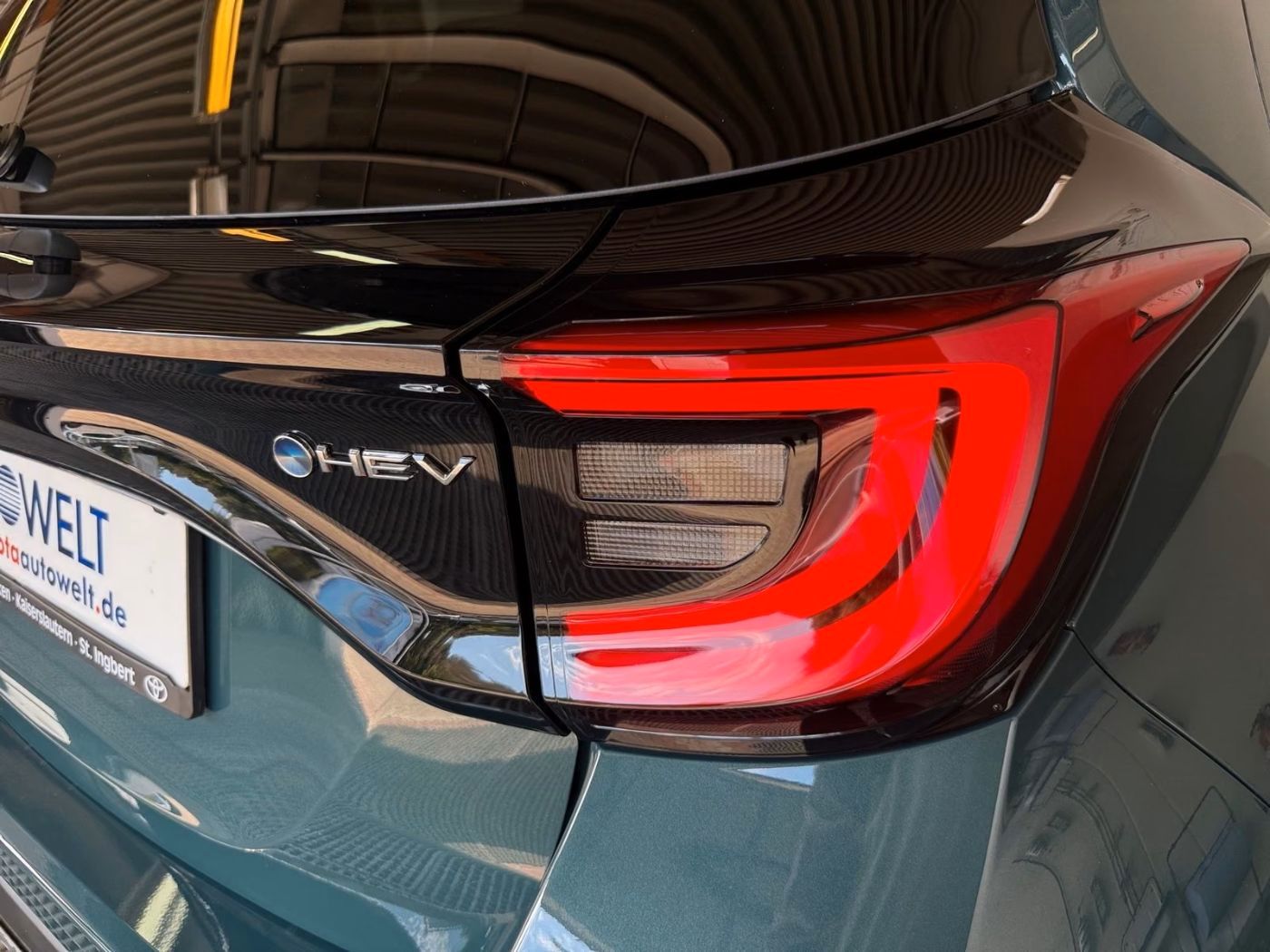 Fahrzeugabbildung Toyota Yaris Teamplayer 1.5-l-Hybrid KAMERA LED ACC