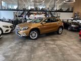 Mercedes-Benz GLA 180 CDI / d *360°Kamera*Klima*AHK*LED*SHZ* - : Beige, Teilleder, Soundsystem