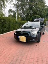 Toyota Avensis 2.0 d4d  Diesel - Toyota Avensis aus 2008 mit Diesel-Antrieb
