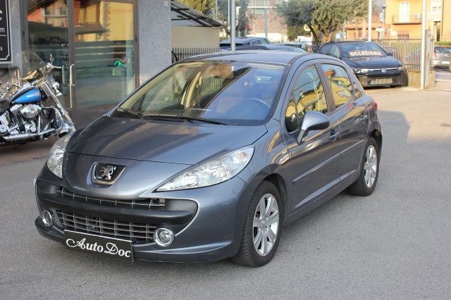 Peugeot 207 1.6 HDi 110CV PER NEOPATENTATI