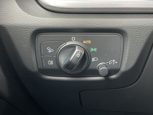 A3 Sportback 40 TFSI e-tron sport Navi/LEDER/PDC