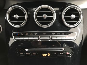 Mercedes-Benz GLC 300 4Matic AMG-Line ACC 360° KAM NAV LED