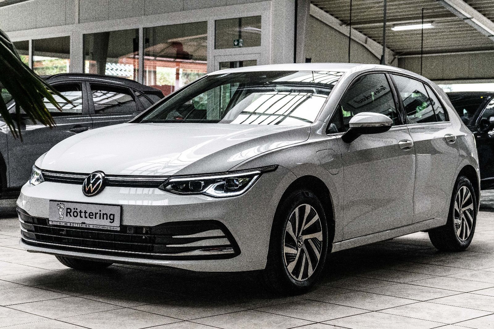 Fahrzeugabbildung Volkswagen Golf  Style eHybrid PHEV +150kw+DSG+ACC+AppCon.