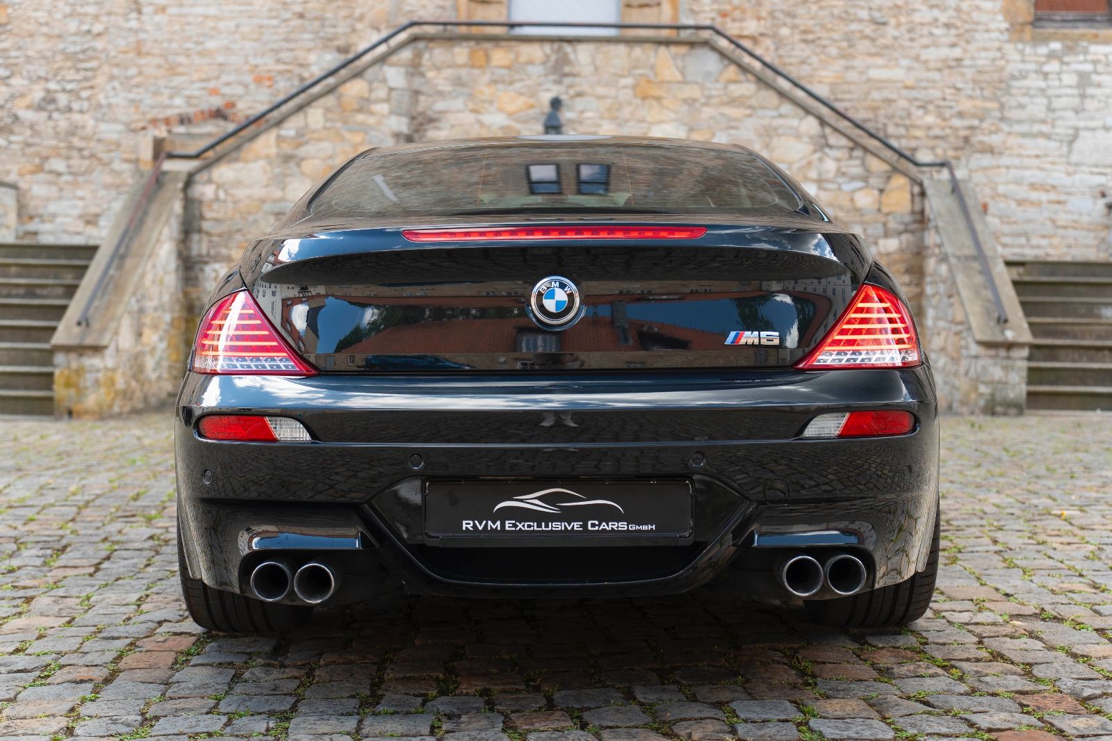 Fahrzeugabbildung BMW M6 Coupé Manual 1/323 Head Up Individual Audio