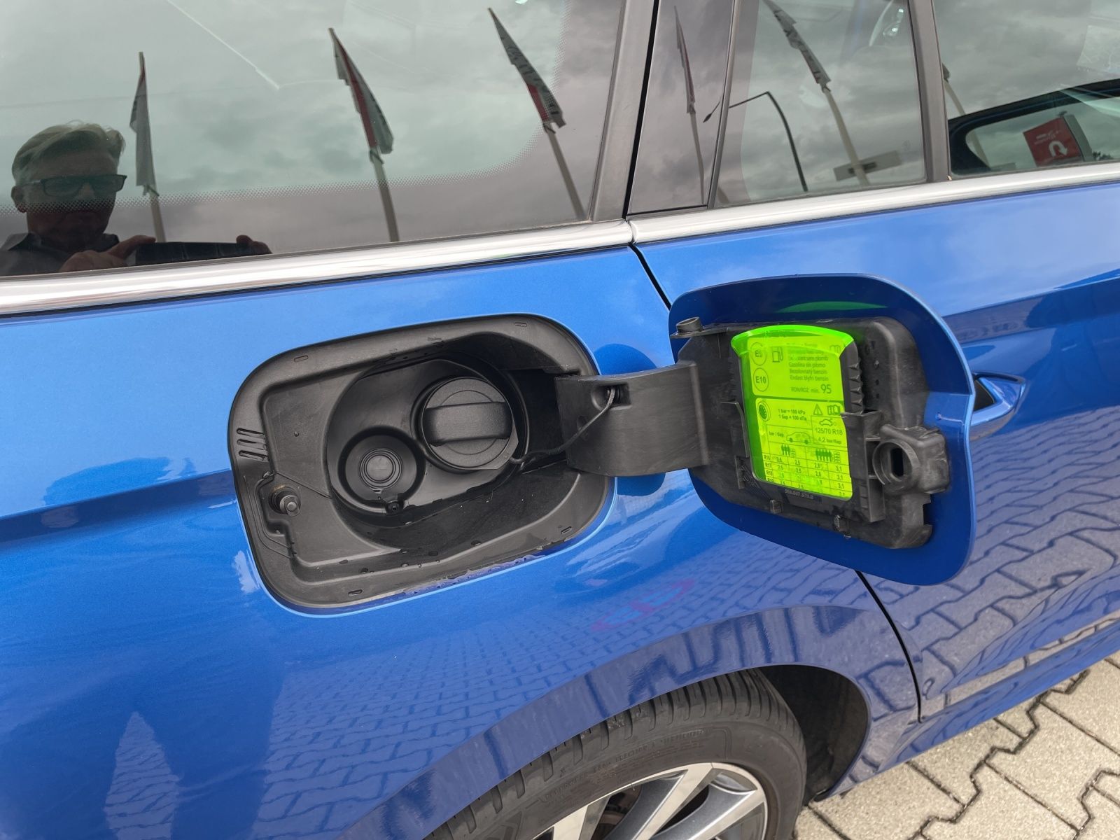 Fahrzeugabbildung SKODA Octavia Combi TSI Style Matrix Navi Pano HUD Led