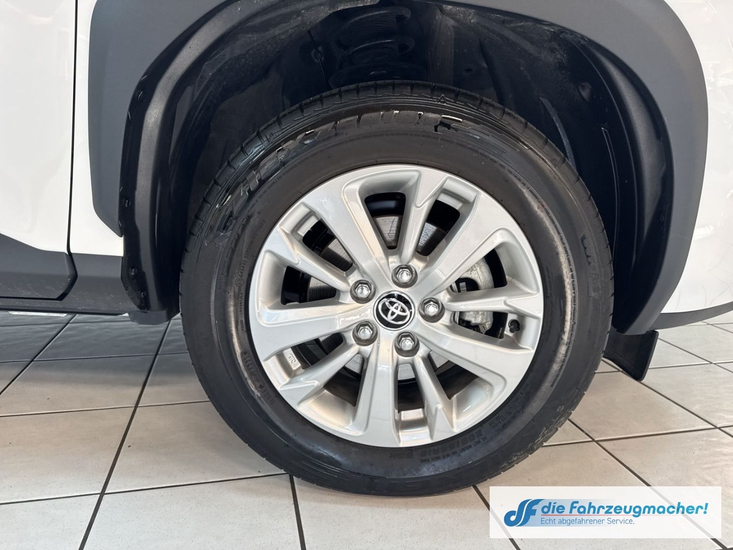 Fahrzeugabbildung Toyota Yaris Cross Hybrid FWD Comfort ACC DAB Spurhalte