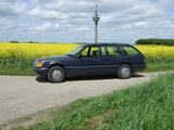 Mercedes-Benz Mercedes W124 300TE 4 matic 202.000km Lede... - Mercedes-Benz 300 mit Benzin-Antrieb: Kombi