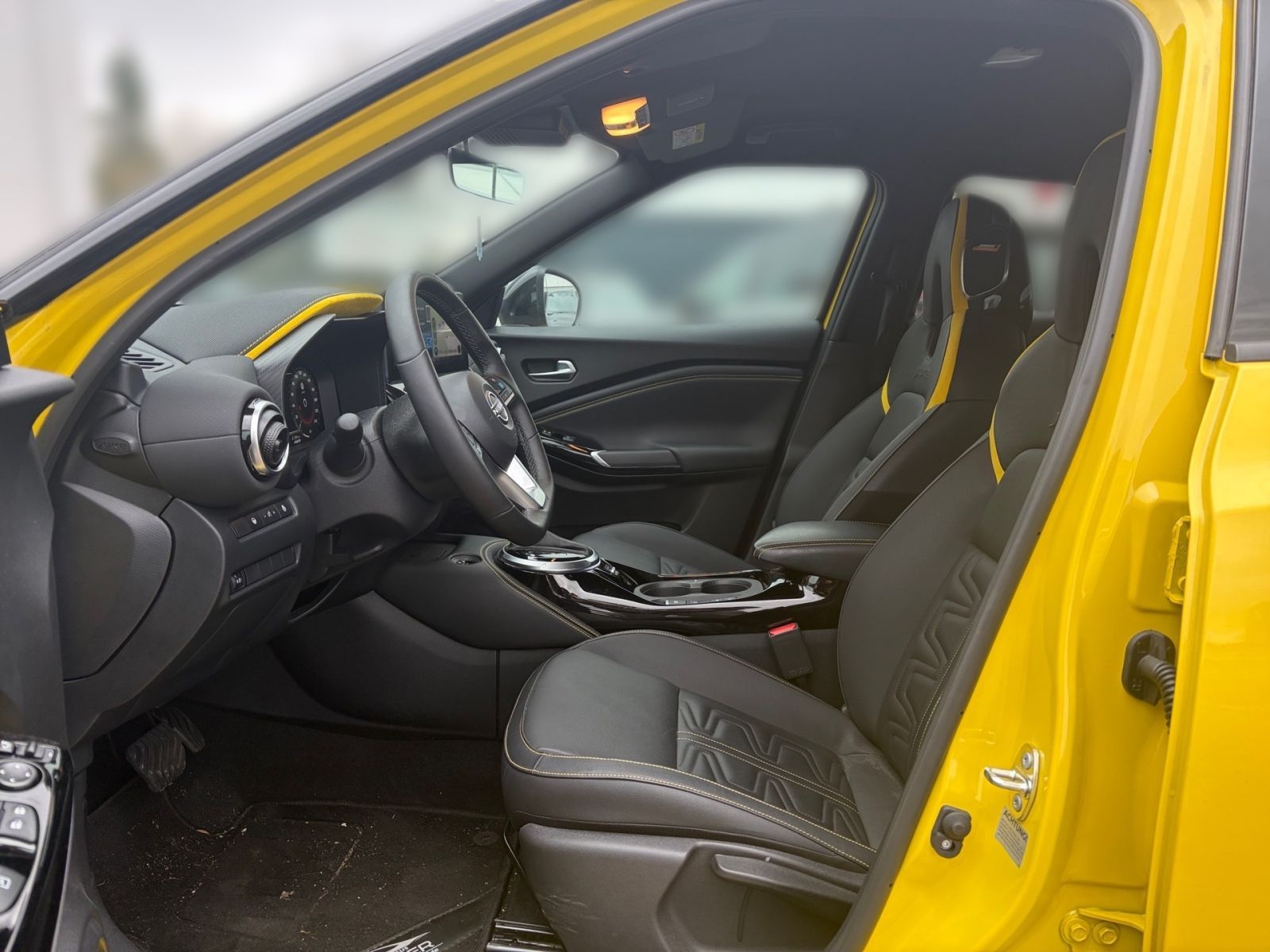 Fahrzeugabbildung Nissan Juke 1.6 Hybrid N-Sport Hybrid*SHZ*Navi*Kamera*