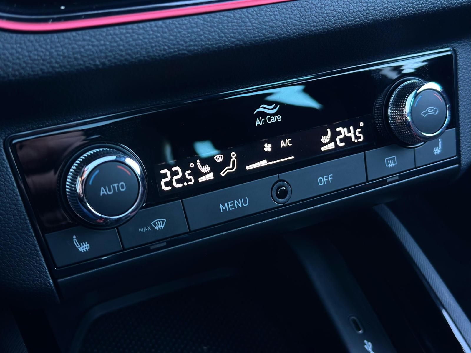 SKODA Kamiq 1.0TSI MONTE CARLO LED#ACC#SPUR#PANO#SHZ - Image 14