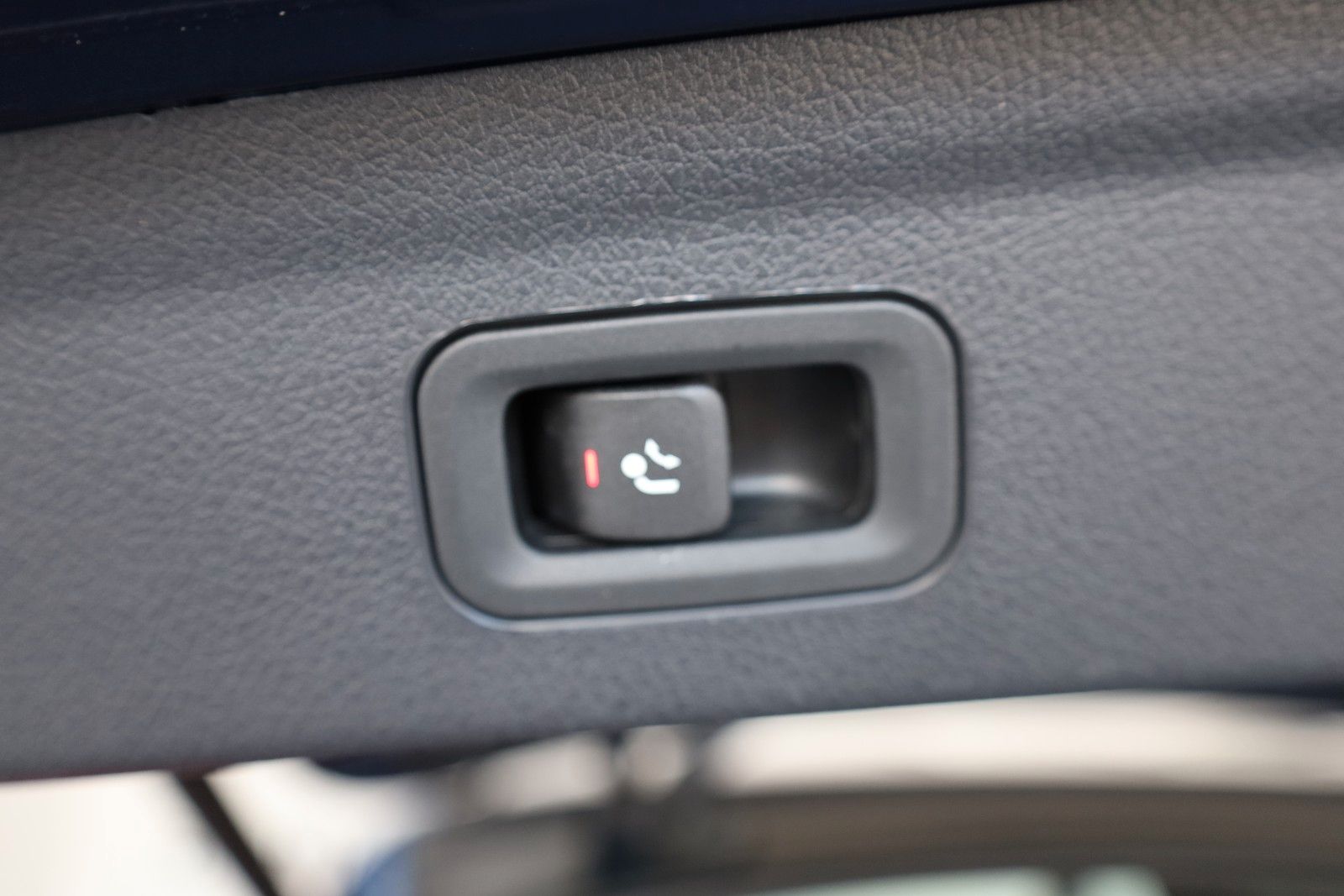 Fahrzeugabbildung Mercedes-Benz GLE 350de 4M Leder,Navi,LED,Park-Paket 360°,AHK