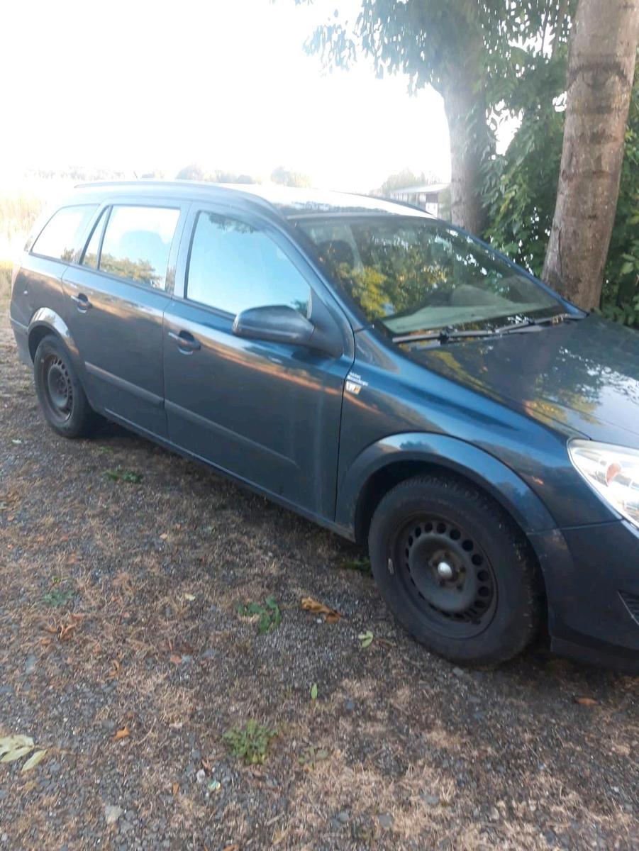 Opel Astra, 2009