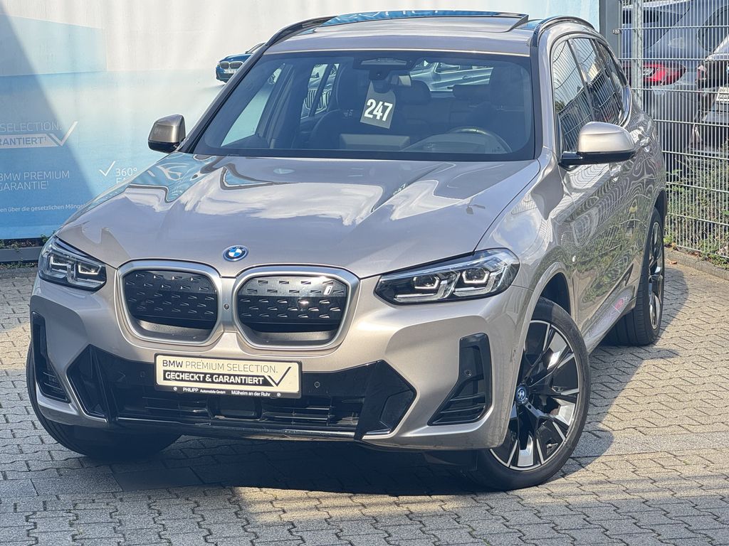 Image of BMW iX3