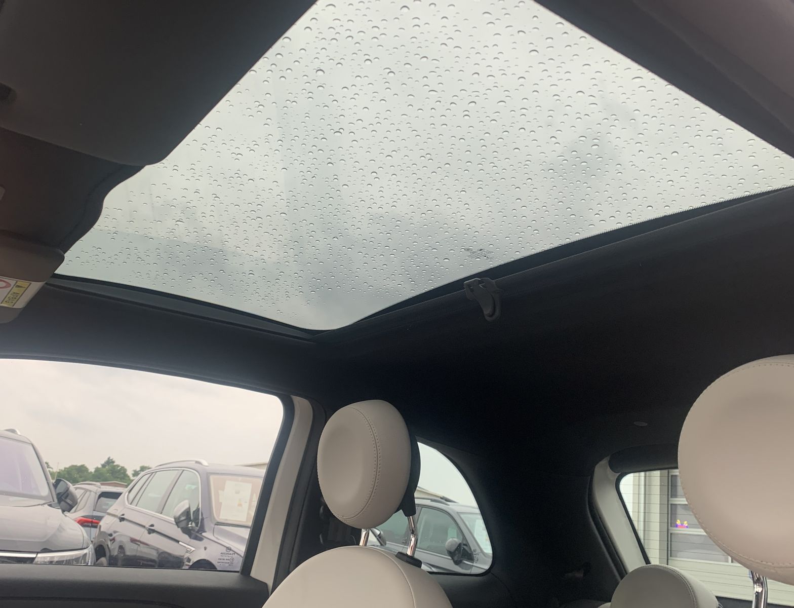 Fahrzeugabbildung Fiat 500 1.2*Star*Leder*CarPlay*SHZ*PDC*Navi*Temp*