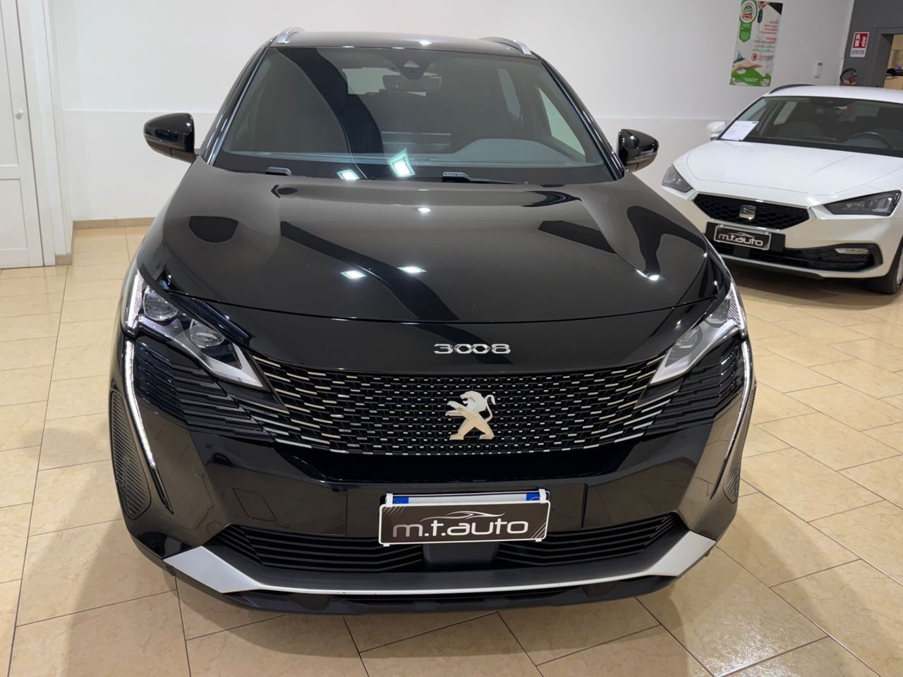 Peugeot 3008 BlueHDi 130 S&S EAT8 GT Pack imagem 2