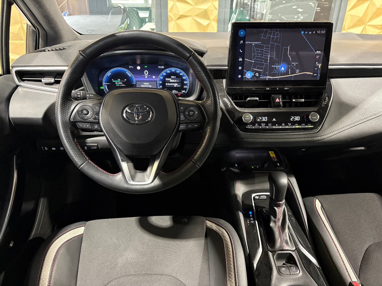 Fahrzeugabbildung Toyota Corolla Touring Sports 2.0 Hybrid GR Sport/APPLE