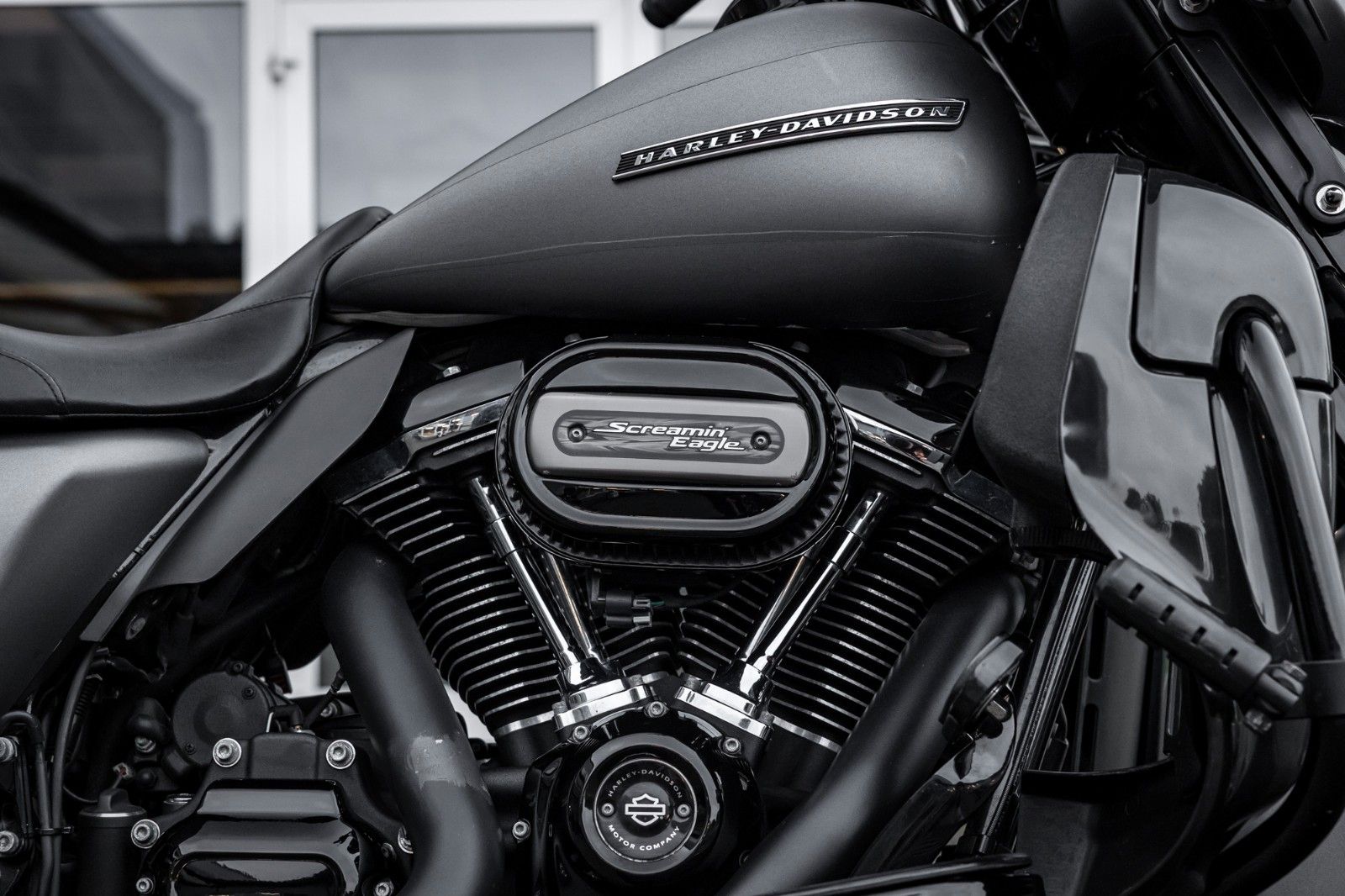 Fahrzeugabbildung Harley-Davidson FLHXS Street Glide 107 Cui - Screaming Eagle APE