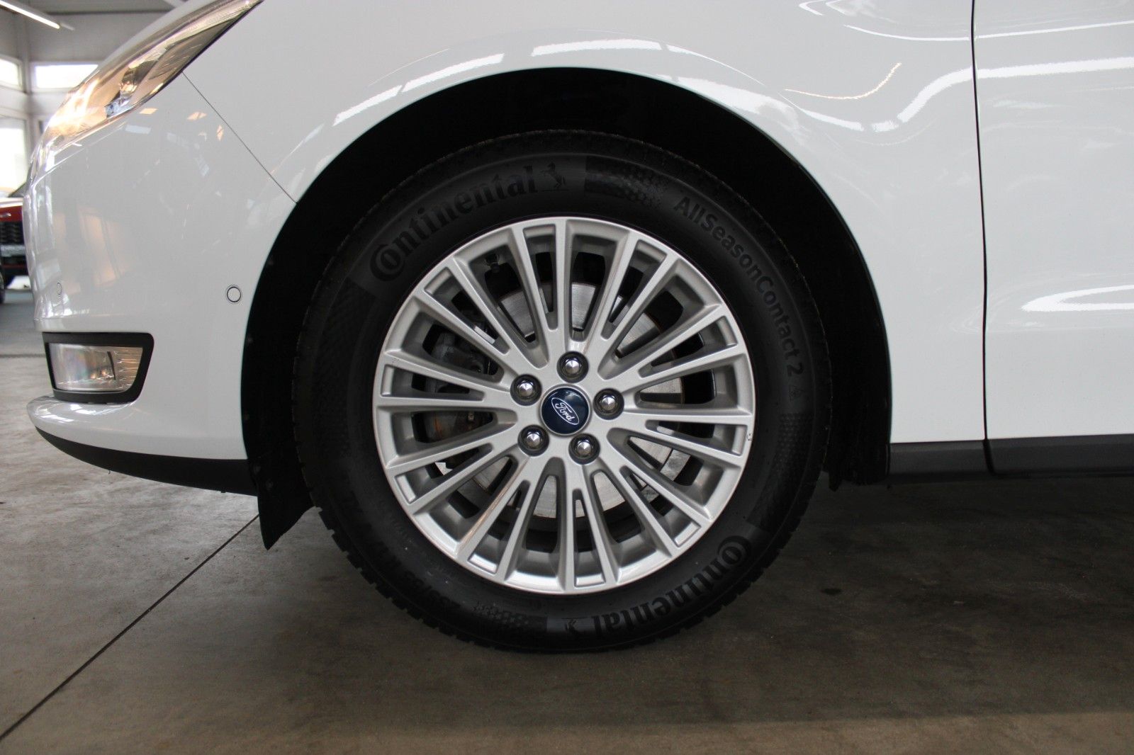 Fahrzeugabbildung Ford Galaxy Titanium 7-Sitzer DAB NAVI CAM WinterPak.