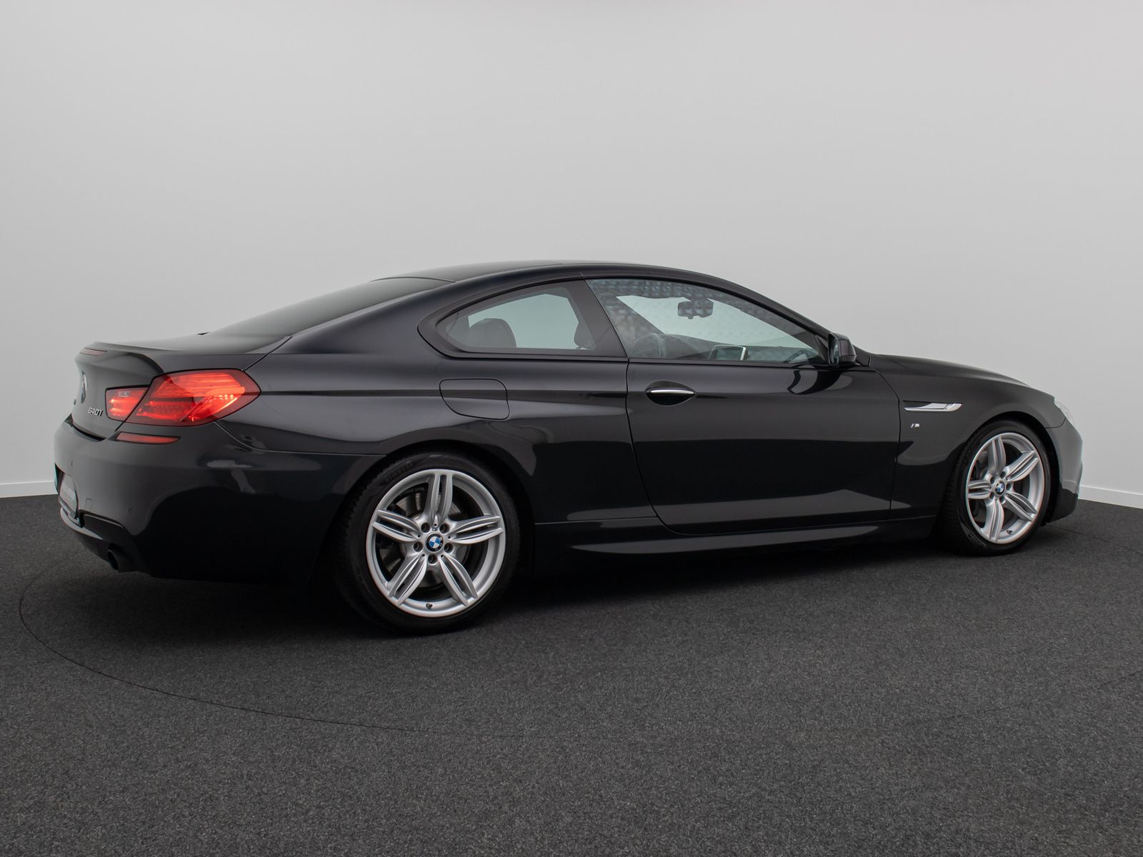 Fahrzeugabbildung BMW 640i xD Coupé M Sport H/K Kamera HUD SoftCl 19"
