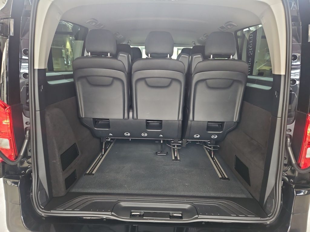 Fahrzeugabbildung Mercedes-Benz Vito 116 Tourer PRO lang 8 Sitze Flügeltüre STHZ