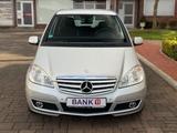 Mercedes-Benz A 200 EleganceSport/Navi/Pdc/Shz/Tel/Mfl/Temp/Ac - Mercedes-Benz A-Klasse: Elegance