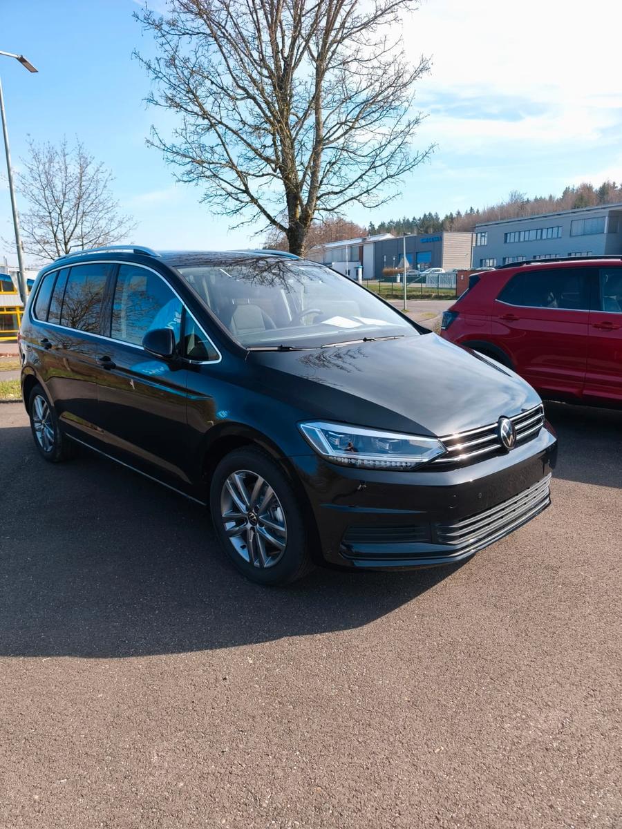 Volkswagen Touran 1.5 TSI 110 KW Autom. 7 Sitze